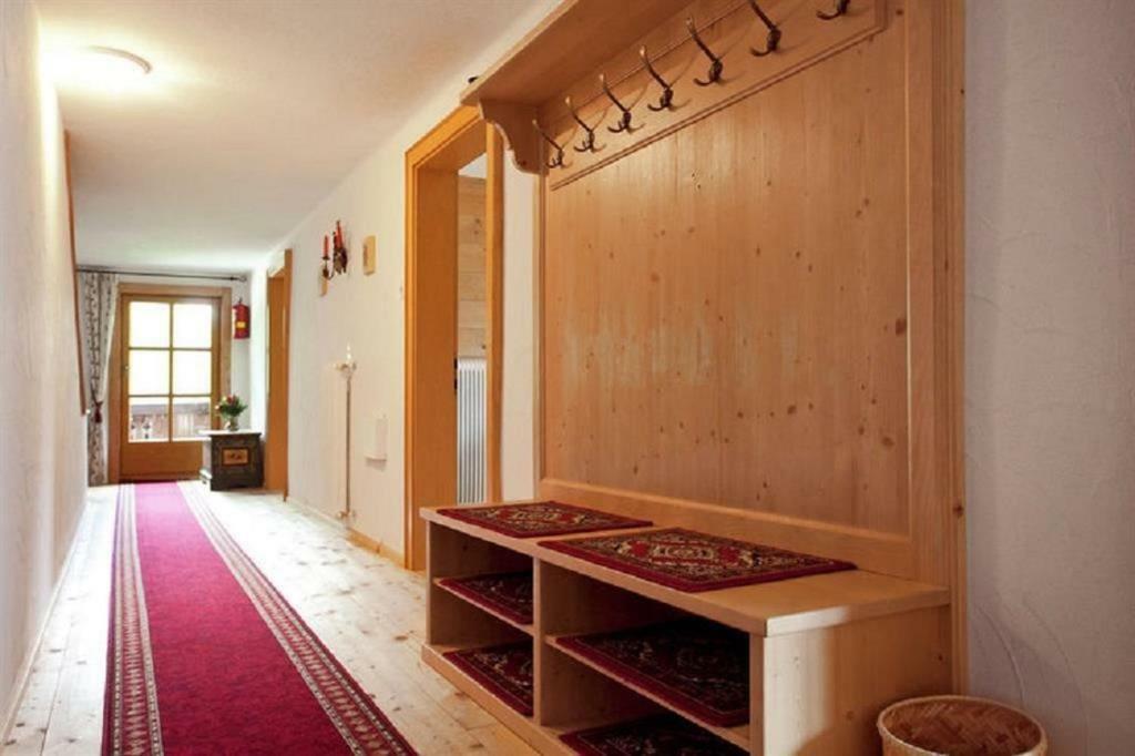 Haus Waldhof Apartment Бриксен-им-Тале Екстериор снимка