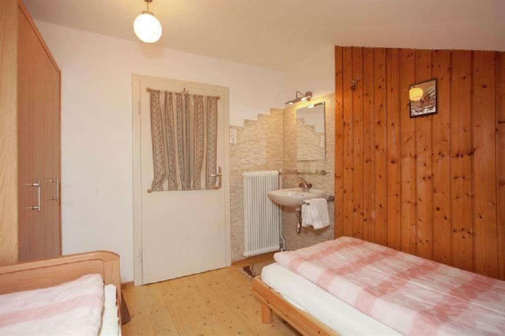 Haus Waldhof Apartment Бриксен-им-Тале Екстериор снимка