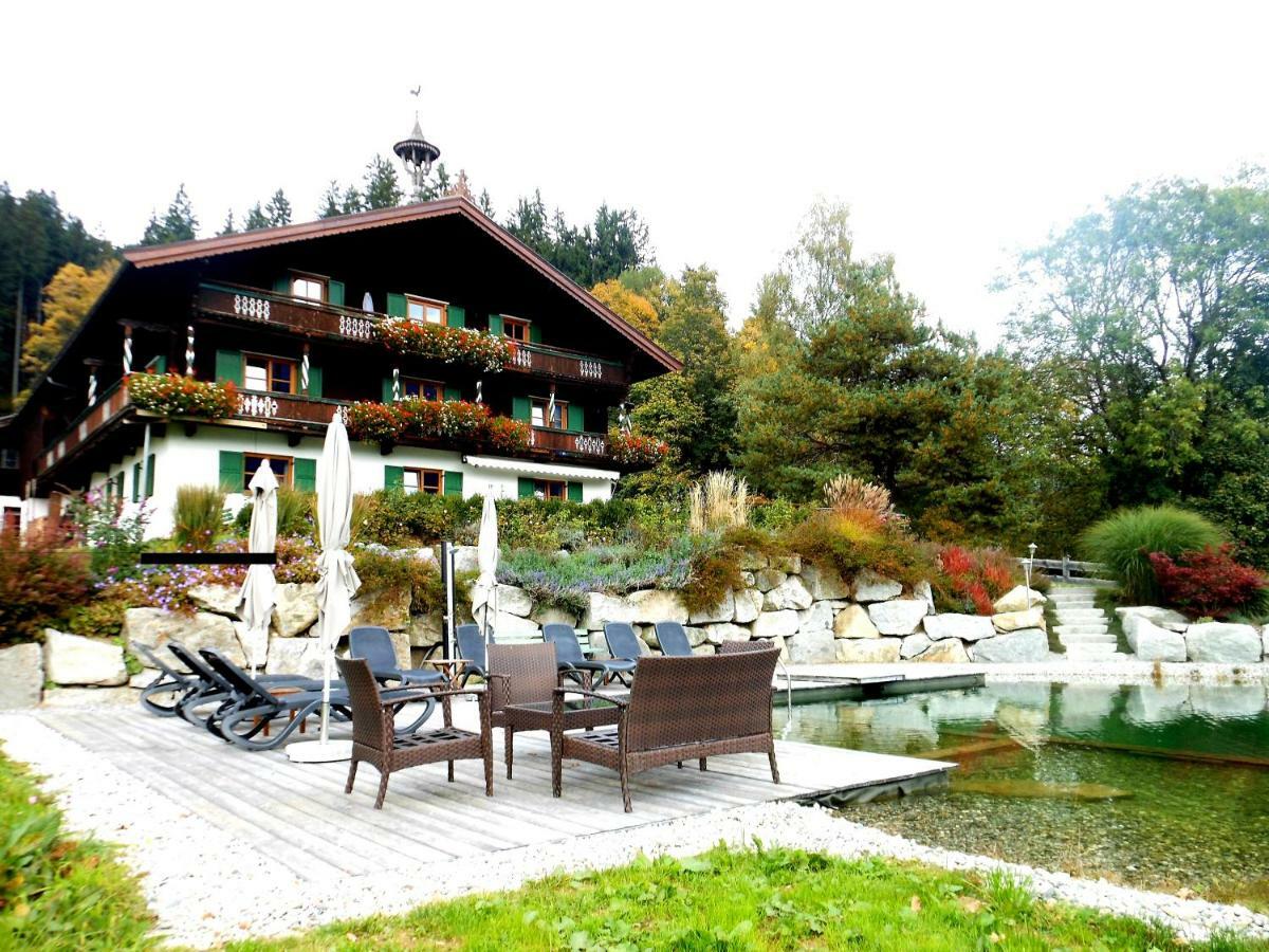 Haus Waldhof Apartment Бриксен-им-Тале Екстериор снимка
