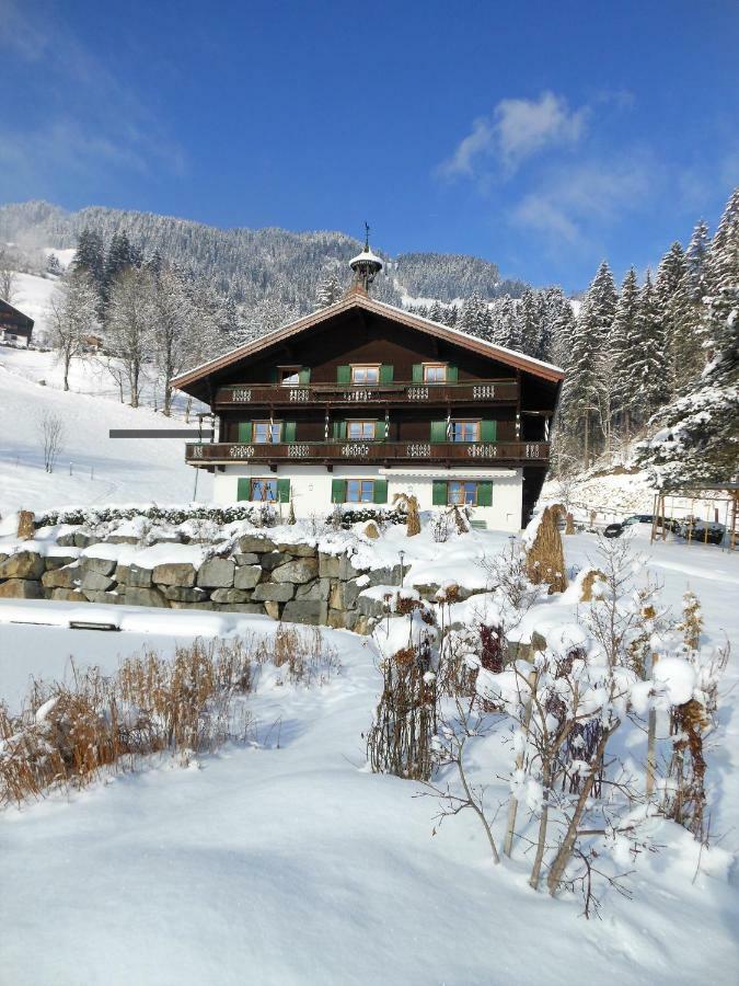 Haus Waldhof Apartment Бриксен-им-Тале Екстериор снимка