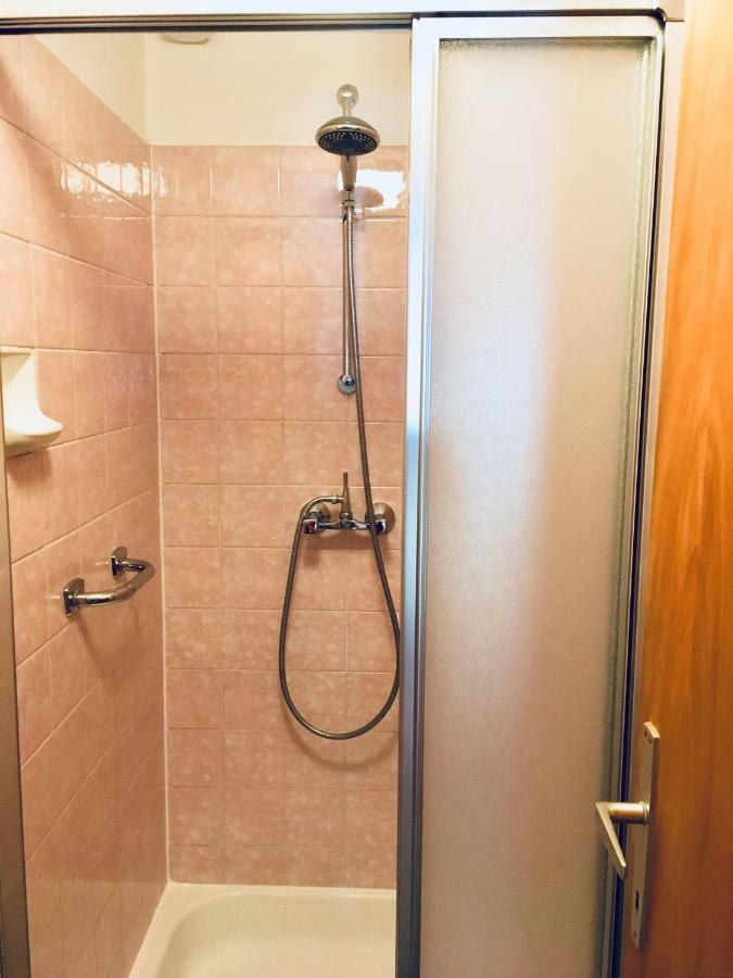 Haus Waldhof Apartment Бриксен-им-Тале Екстериор снимка