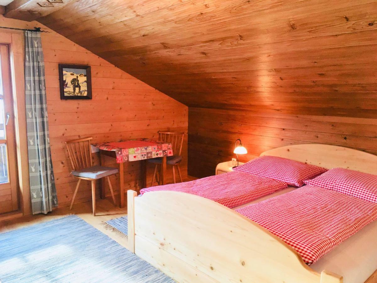 Haus Waldhof Apartment Бриксен-им-Тале Екстериор снимка
